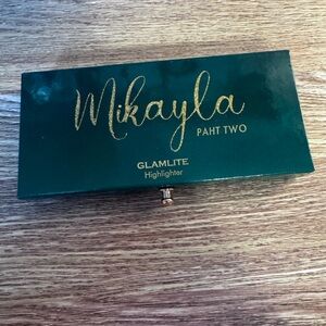 Glamlite Mikayla Paht Two Highlighter Palette - Green